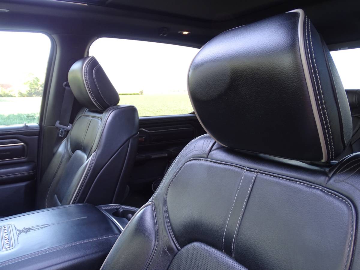 Dodge Ram 1500 Dodge Ram 1500 5.7 V8 4×4 Crew Cab Limited