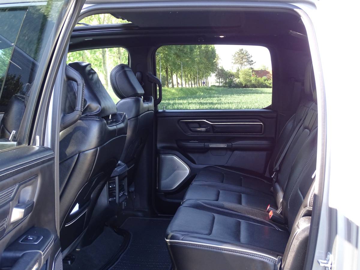 Dodge Ram 1500 Dodge Ram 1500 5.7 V8 4×4 Crew Cab Limited