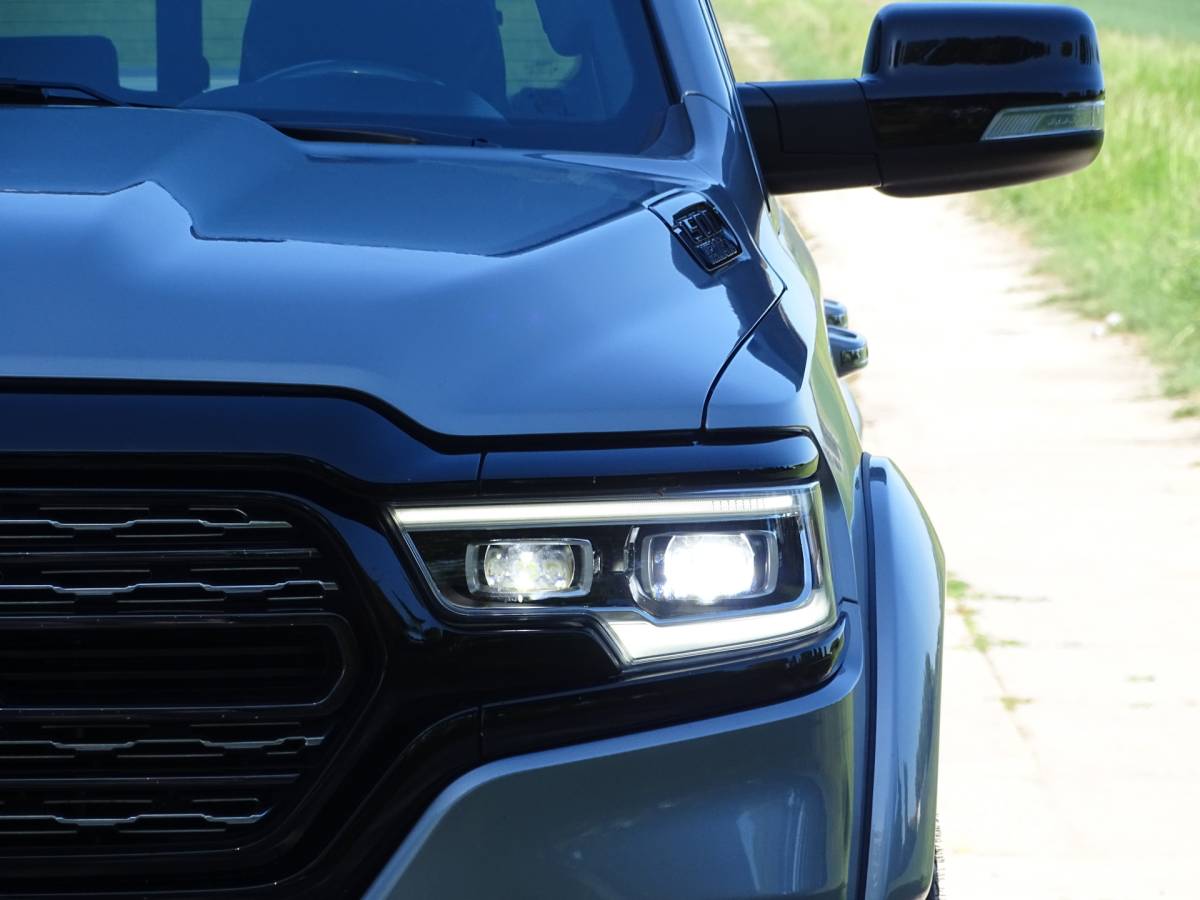 Dodge Ram 1500 Dodge Ram 1500 5.7 V8 4×4 Crew Cab Limited