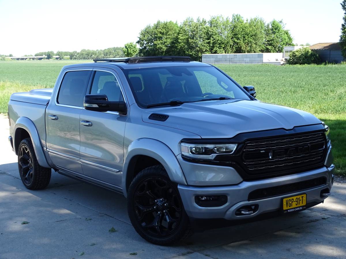 Dodge Ram 1500 Dodge Ram 1500 5.7 V8 4×4 Crew Cab Limited