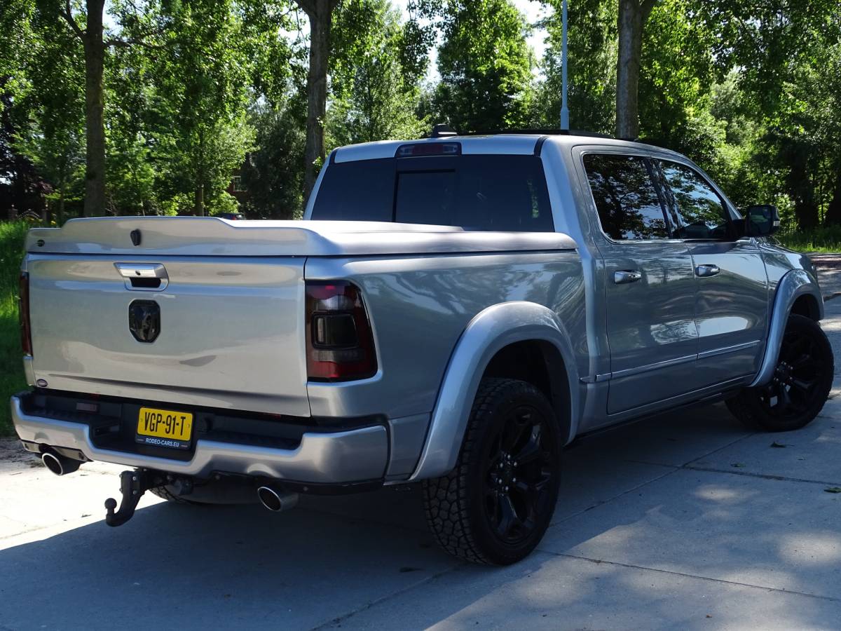 Dodge Ram 1500 Dodge Ram 1500 5.7 V8 4×4 Crew Cab Limited