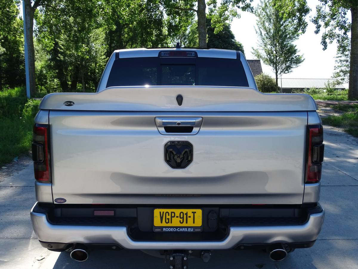 Dodge Ram 1500 Dodge Ram 1500 5.7 V8 4×4 Crew Cab Limited