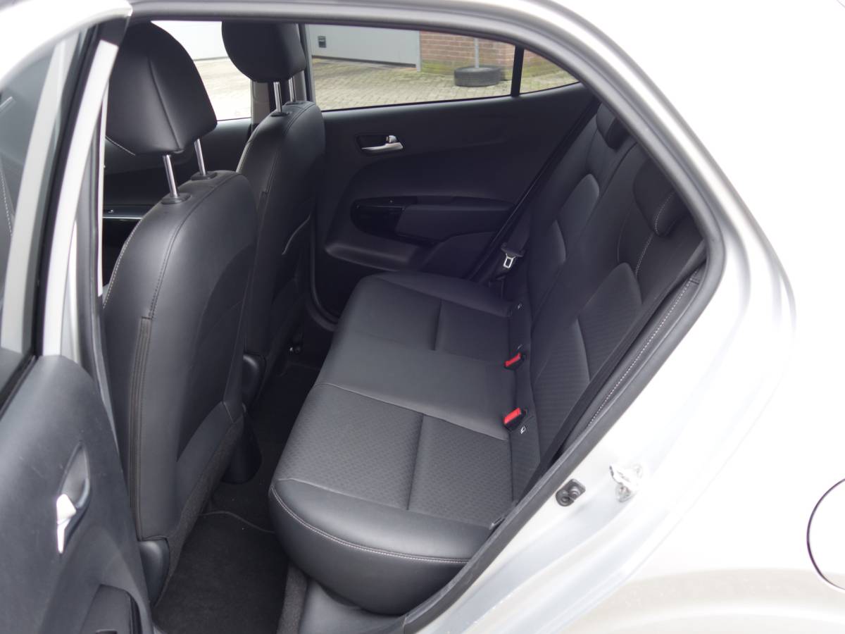 Kia Picanto Kia Picanto 1.0 Design Edition | navigatie | cruisecontrole