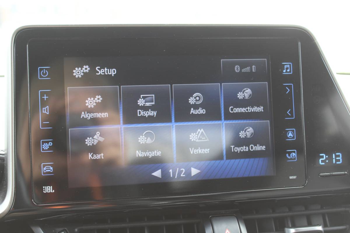 Toyota C-HR Toyota C-HR 1.8 Hybrid Style rijklaar prijs CAMERA BOMVOL OPTIES VERWARMBARE STOELEN CLIMA