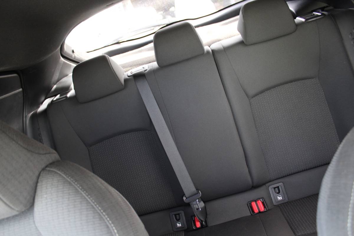 Toyota C-HR Toyota C-HR 1.8 Hybrid Style rijklaar prijs CAMERA BOMVOL OPTIES VERWARMBARE STOELEN CLIMA