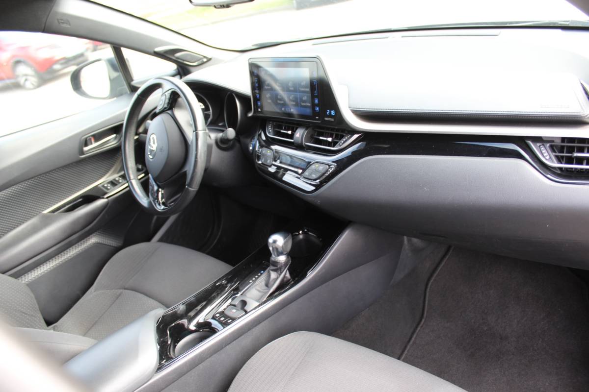 Toyota C-HR Toyota C-HR 1.8 Hybrid Style rijklaar prijs CAMERA BOMVOL OPTIES VERWARMBARE STOELEN CLIMA