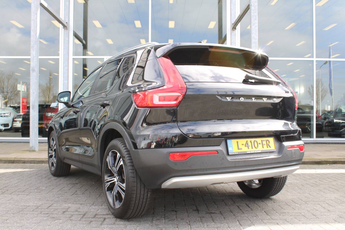 Volvo XC40 Volvo XC40 T3 164PK Automaat Business Pro | Keyless Entry | BLIS | Camera achter | PDC V+A | Apple/Android Carplay | El. Achterklep |