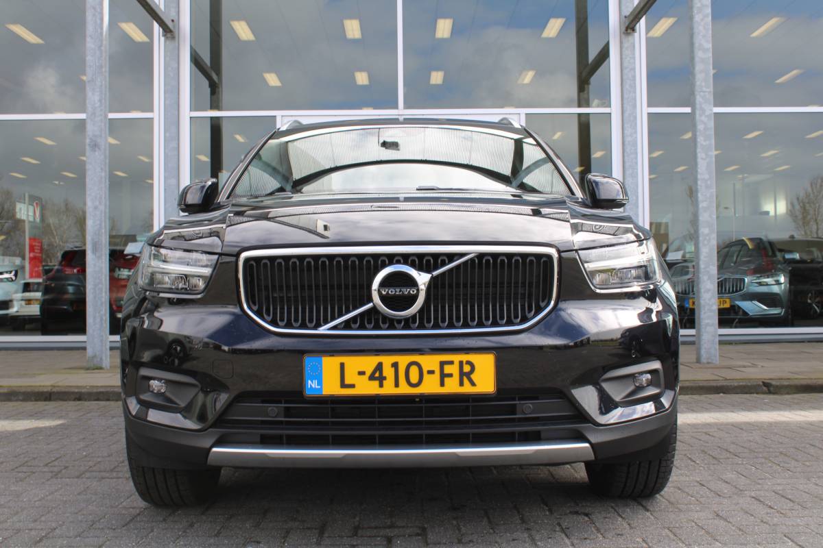 Volvo XC40 Volvo XC40 T3 164PK Automaat Business Pro | Keyless Entry | BLIS | Camera achter | PDC V+A | Apple/Android Carplay | El. Achterklep |