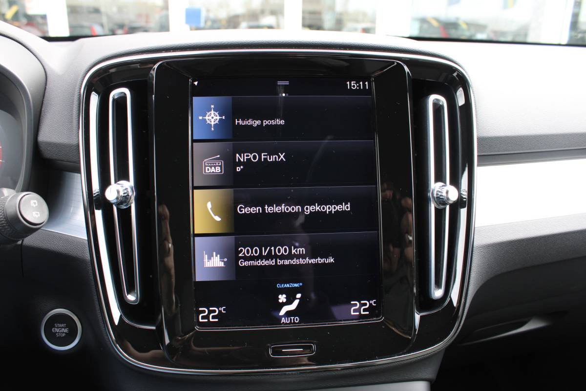 Volvo XC40 Volvo XC40 T3 164PK Automaat Business Pro | Keyless Entry | BLIS | Camera achter | PDC V+A | Apple/Android Carplay | El. Achterklep |