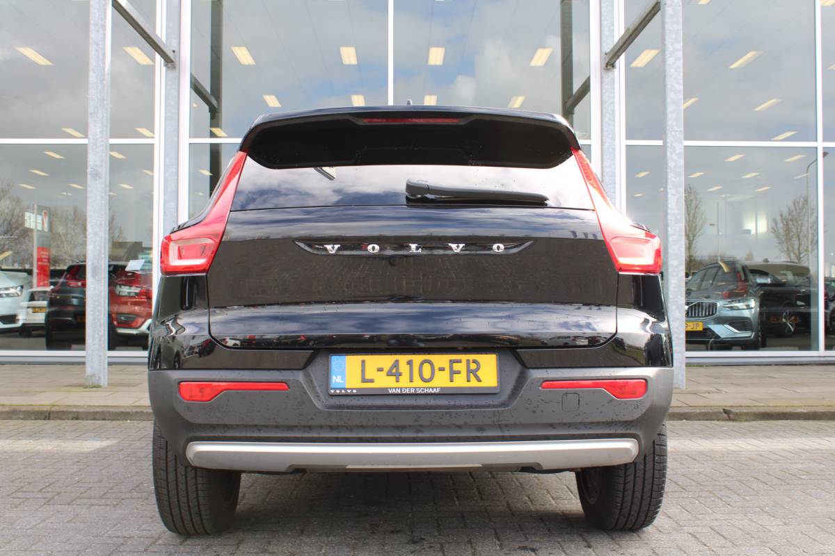 Volvo XC40 Volvo XC40 T3 164PK Automaat Business Pro | Keyless Entry | BLIS | Camera achter | PDC V+A | Apple/Android Carplay | El. Achterklep |
