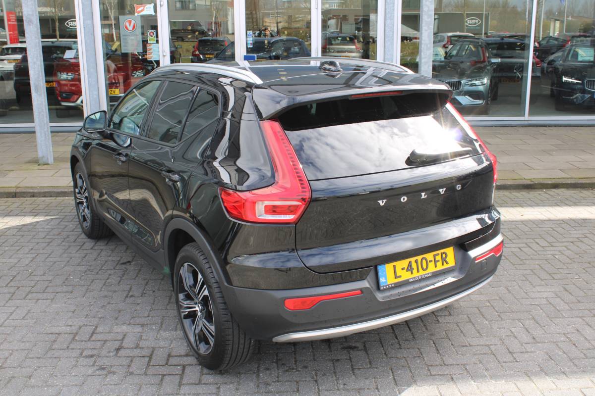 Volvo XC40 Volvo XC40 T3 164PK Automaat Business Pro | Keyless Entry | BLIS | Camera achter | PDC V+A | Apple/Android Carplay | El. Achterklep |