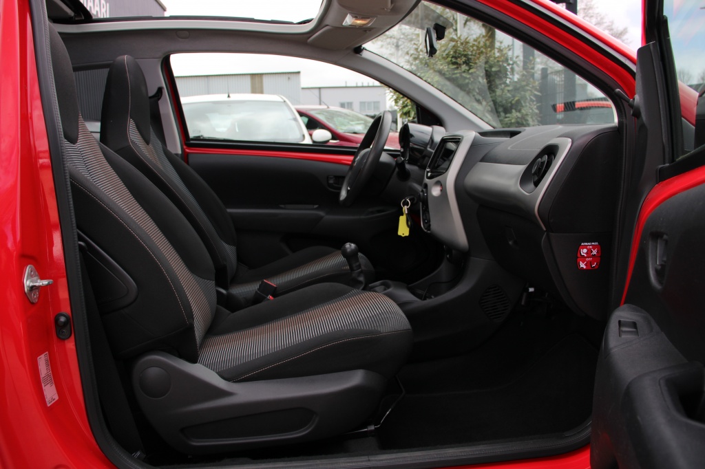 Peugeot 108 Peugeot 108 1.0 e-VTi Active TOP  / Carplay / Android