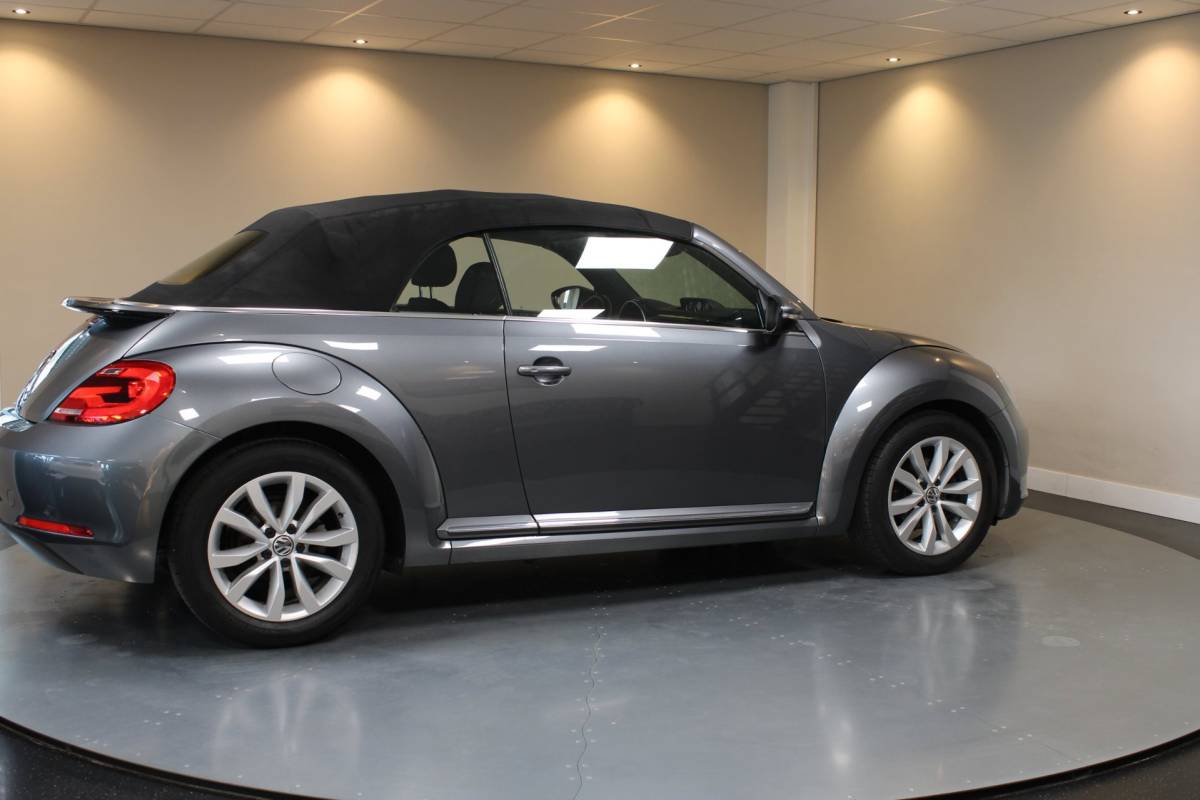 Volkswagen Beetle Volkswagen Beetle Cabriolet 1.2 TSI Design BlueMotion *Automaat* Stoelverw.|Fender Audio|Windscherm|Cruise|Navi|NAP