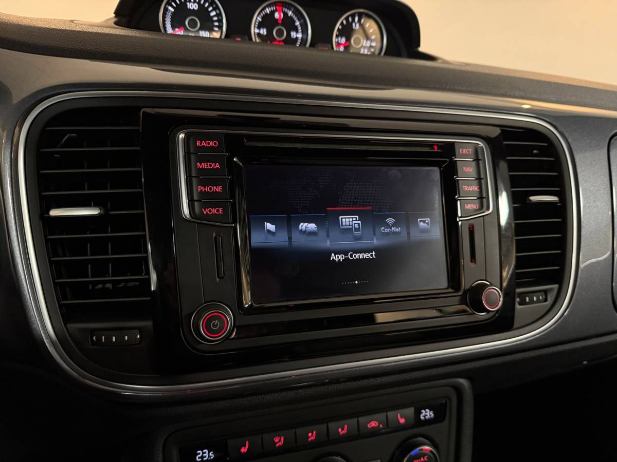 Volkswagen Beetle Volkswagen Beetle Cabriolet 1.2 TSI Design BlueMotion *Automaat* Stoelverw.|Fender Audio|Windscherm|Cruise|Navi|NAP