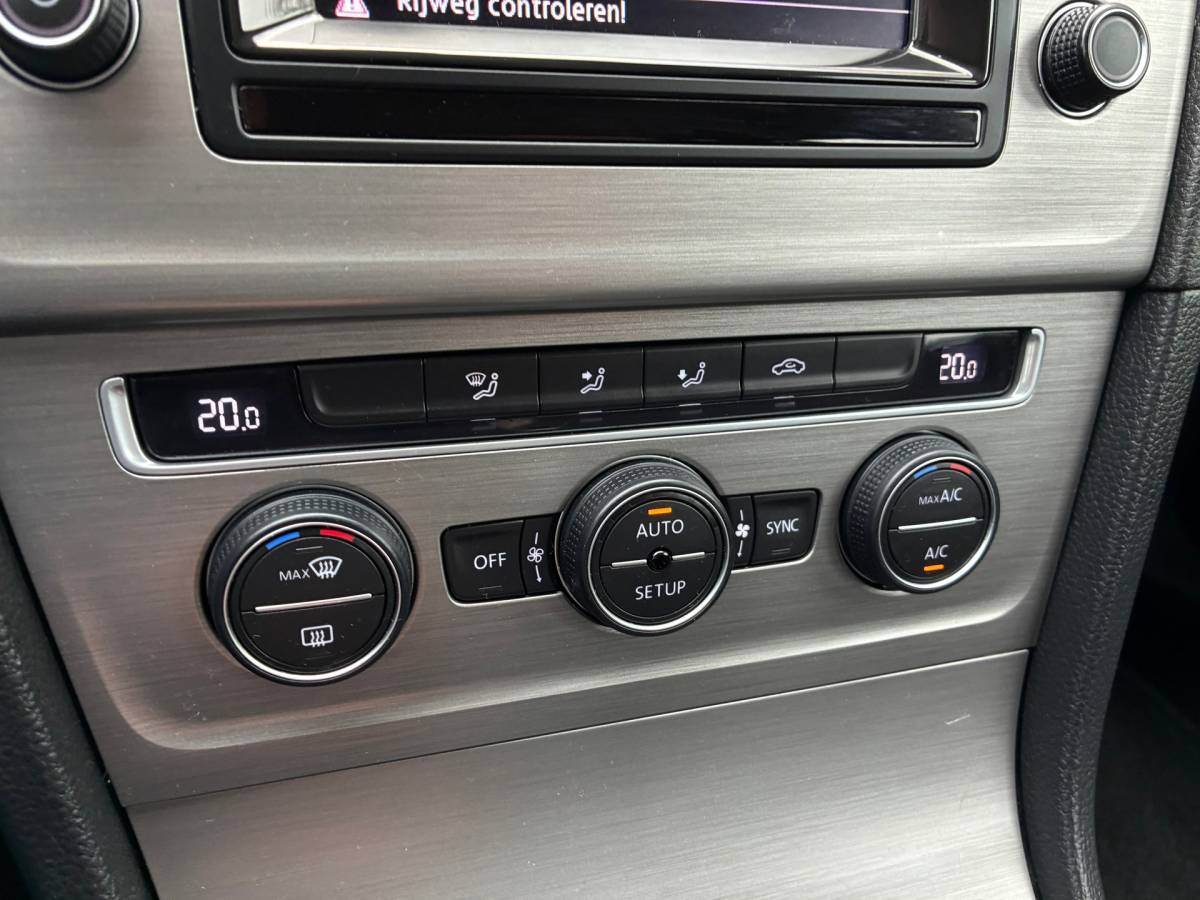 Volkswagen Golf Volkswagen Golf Variant 1.2 TSI Automaat | Navi + Clima + Cruise nu €9.975,-!!!