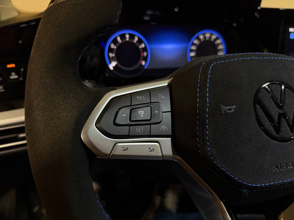 Volkswagen Golf Volkswagen Golf 1.0 TSI Life Business *Alcantara* Massage|Camera|IQ Drive|Sfeerverlichting