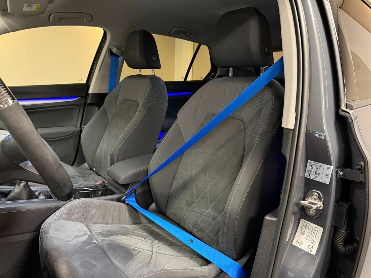 Volkswagen Golf Volkswagen Golf 1.0 TSI Life Business *Alcantara* Massage|Camera|IQ Drive|Sfeerverlichting