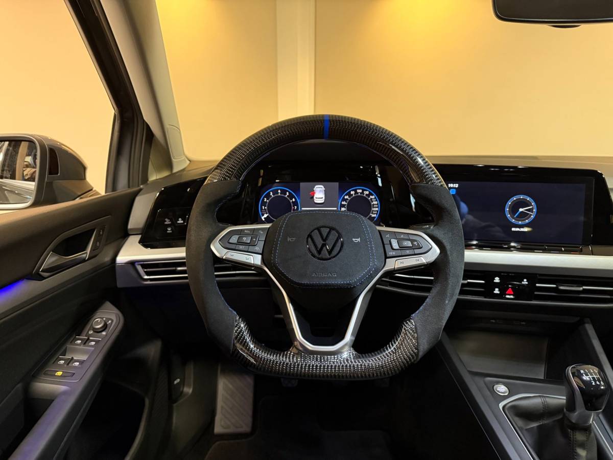 Volkswagen Golf Volkswagen Golf 1.0 TSI Life Business *Alcantara* Massage|Camera|IQ Drive|Sfeerverlichting