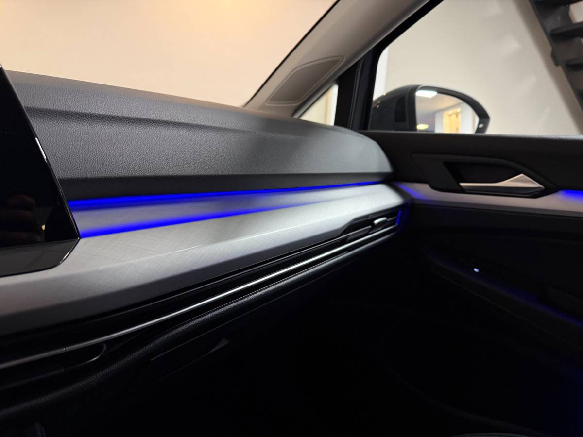 Volkswagen Golf Volkswagen Golf 1.0 TSI Life Business *Alcantara* Massage|Camera|IQ Drive|Sfeerverlichting