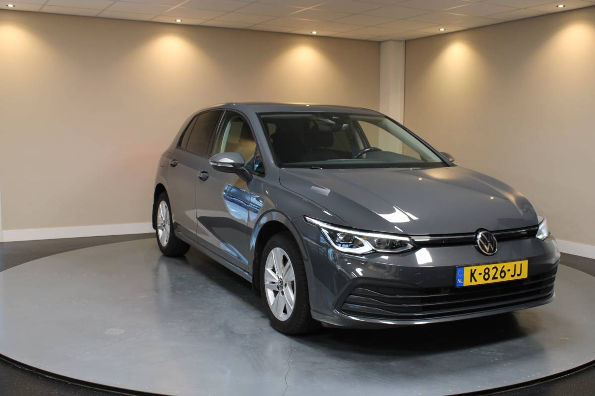 Volkswagen Golf Volkswagen Golf 1.0 TSI Life Business *Alcantara* Massage|Camera|IQ Drive|Sfeerverlichting