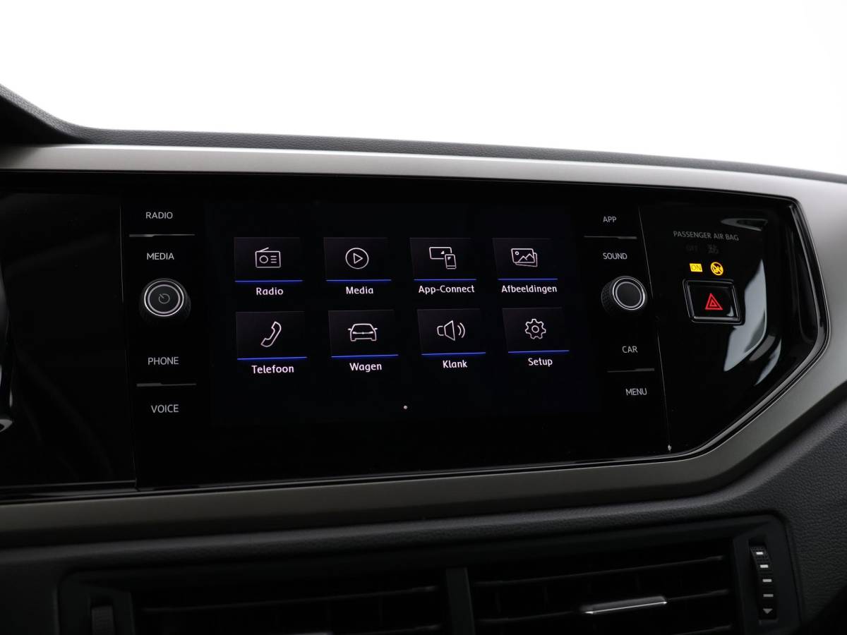 Volkswagen Polo Volkswagen Polo 1.0 TSI 95pk Comfortline Business · Apple/Android Car Play · Limiter · Airco · Trekhaak · 15” Inch ·