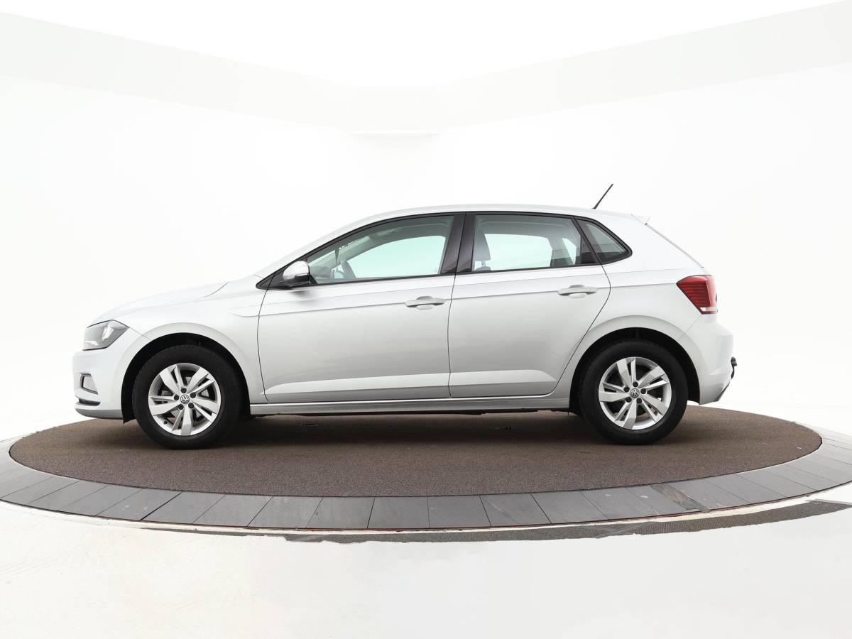 Volkswagen Polo Volkswagen Polo 1.0 TSI 95pk Comfortline Business · Apple/Android Car Play · Limiter · Airco · Trekhaak · 15” Inch ·