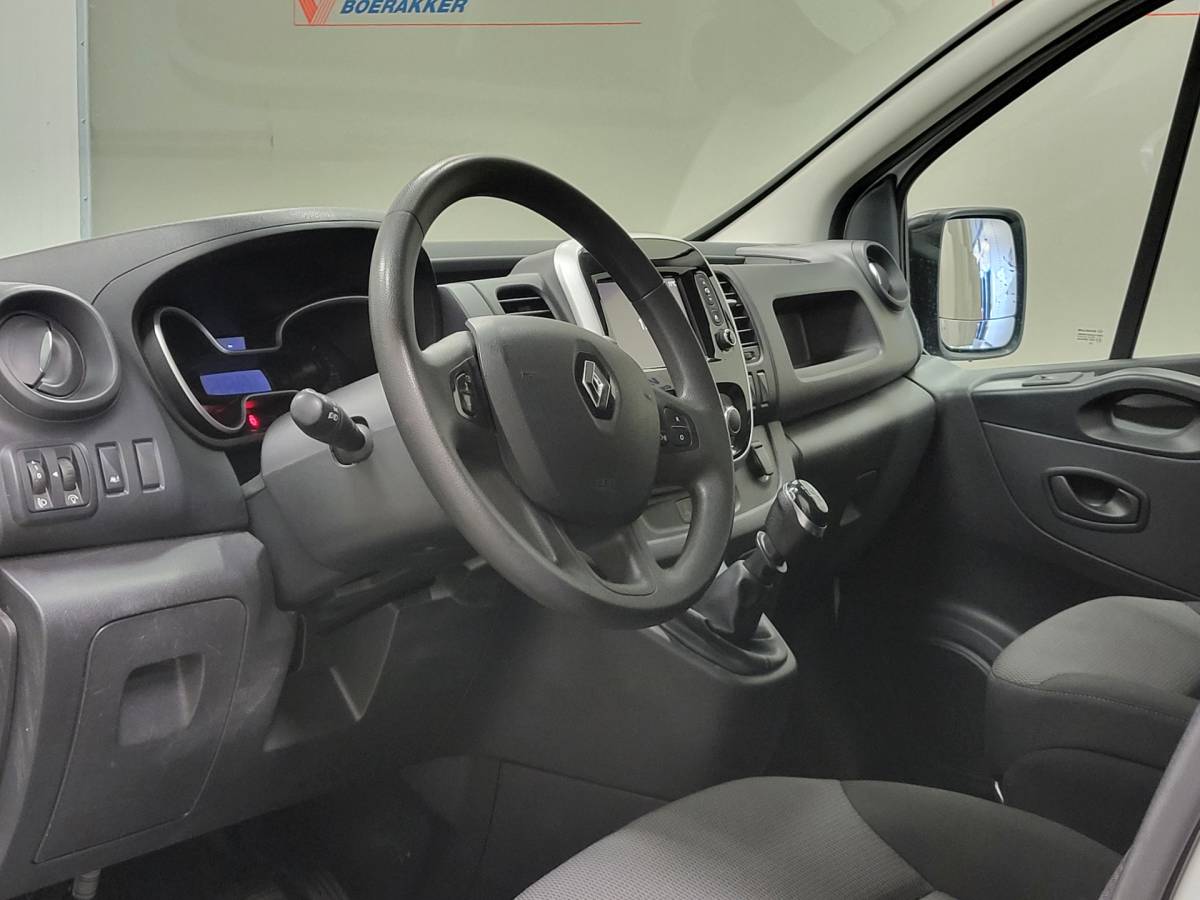 Renault Trafic Renault Trafic 2.0dCi 120pk L2/H1 Euro 6!