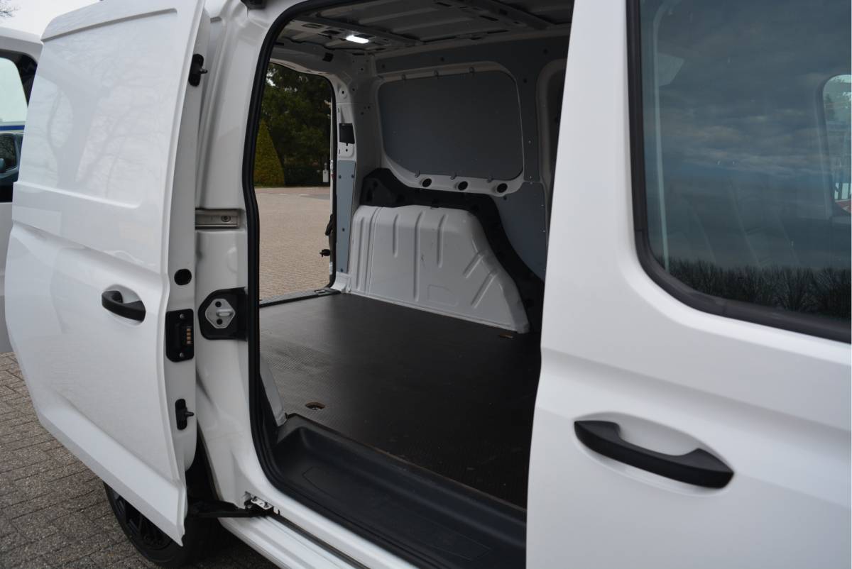 Volkswagen Caddy Volkswagen Caddy Cargo Maxi L2 2.0 123PK TDI Comfort Executive ✅ 18INCH ✅ Trekhaak ✅ PDC ✅ Orig. NL ✅ NAP ✅