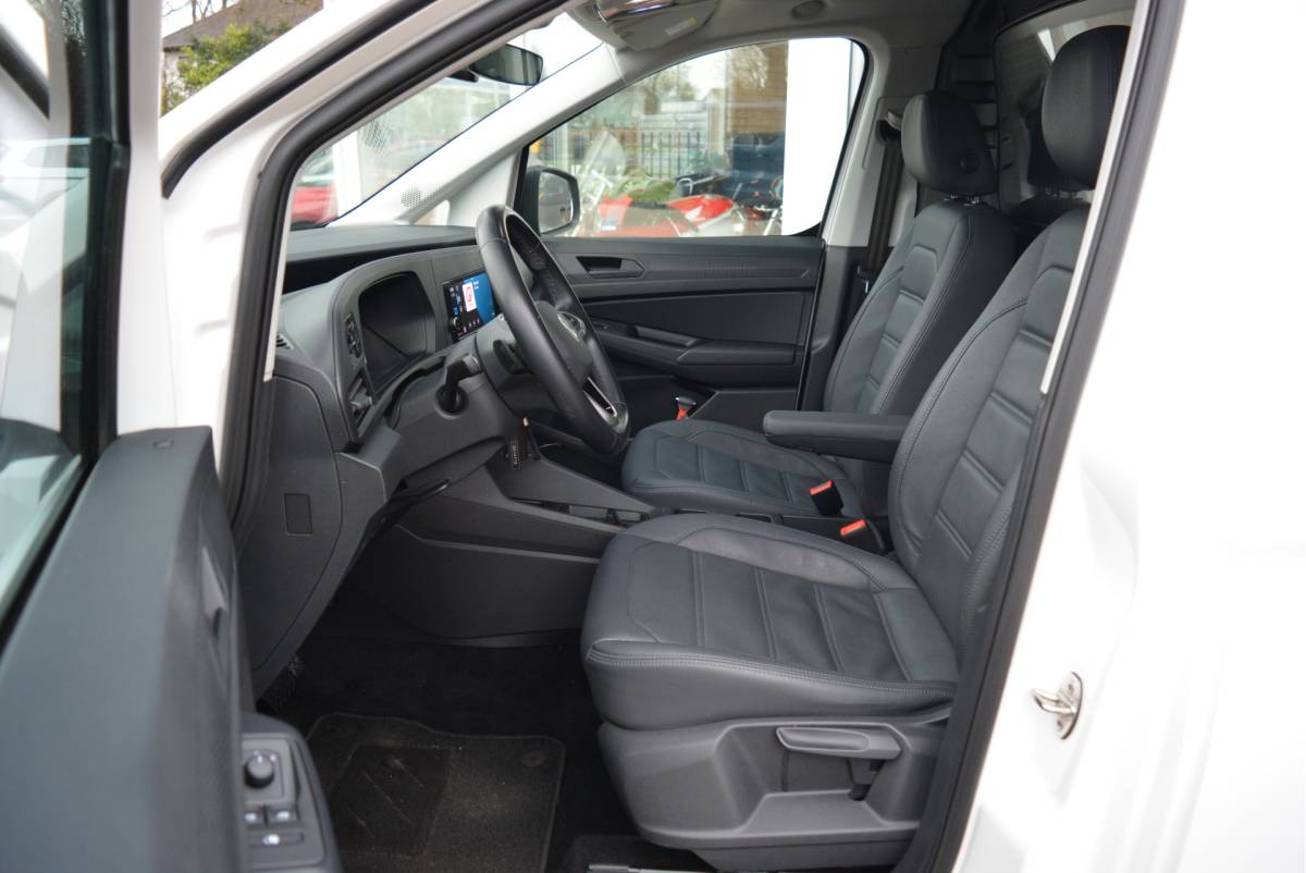 Volkswagen Caddy Volkswagen Caddy Cargo Maxi L2 2.0 123PK TDI Comfort Executive ✅ 18INCH ✅ Trekhaak ✅ PDC ✅ Orig. NL ✅ NAP ✅