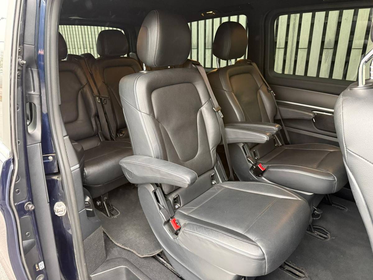Mercedes-Benz V-Klasse Mercedes-Benz V-klasse 250d Lang Edition AMG /Burmester /380 Camera / Memory / 7 persoons /Sfeerverlichting