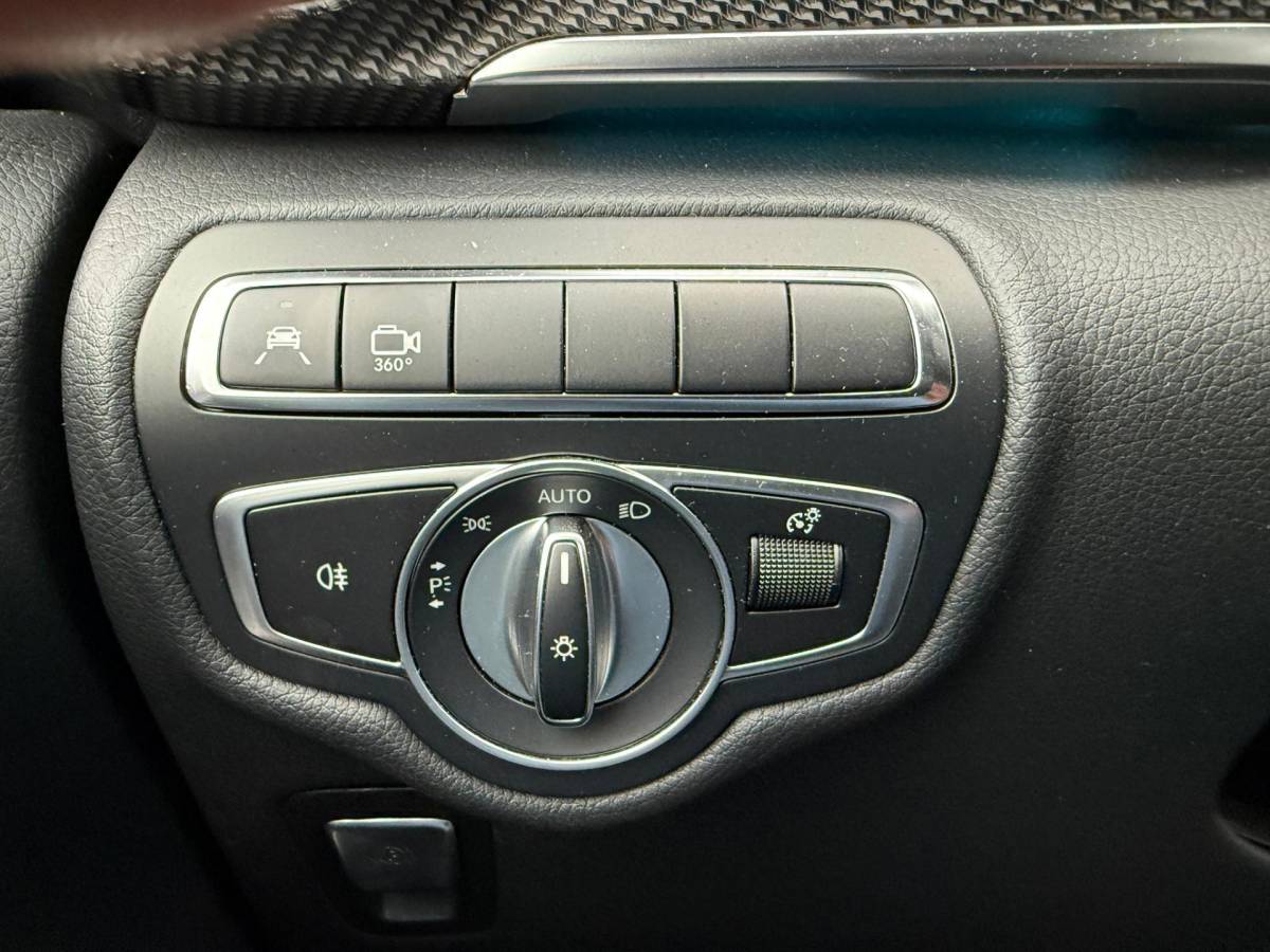 Mercedes-Benz V-Klasse Mercedes-Benz V-klasse 250d Lang Edition AMG /Burmester /380 Camera / Memory / 7 persoons /Sfeerverlichting