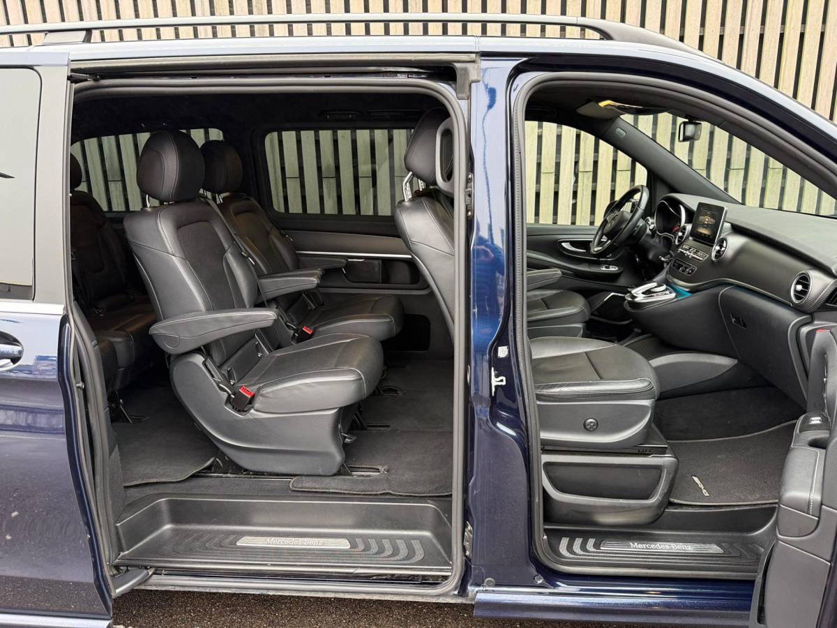 Mercedes-Benz V-Klasse Mercedes-Benz V-klasse 250d Lang Edition AMG /Burmester /380 Camera / Memory / 7 persoons /Sfeerverlichting