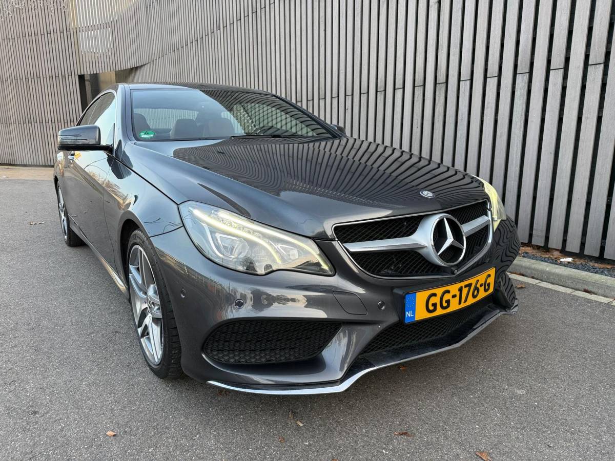 Mercedes-Benz E-Klasse Mercedes-Benz E-klasse Coupé 200 Prestige / AMG Pakket / Camera