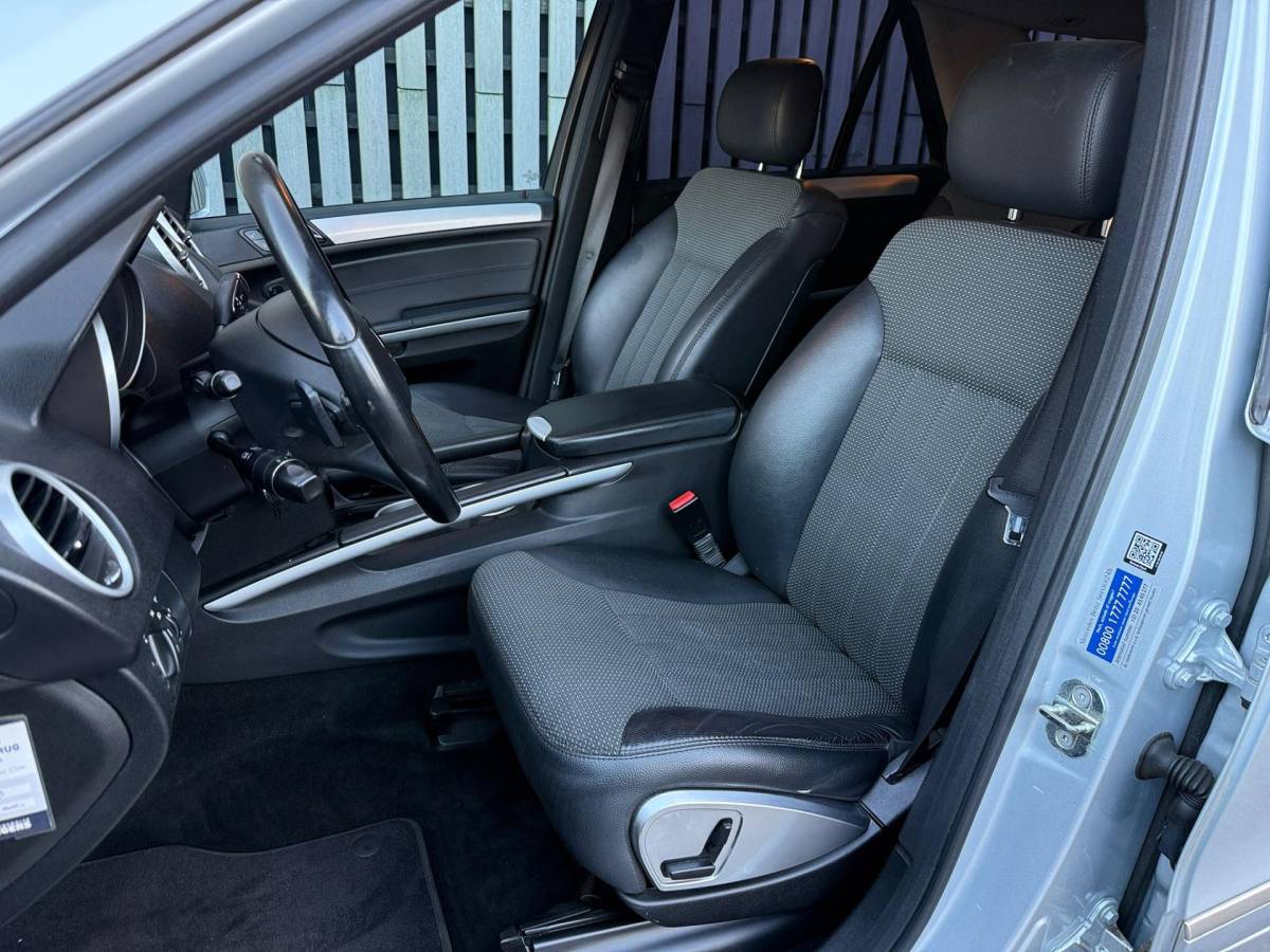 Mercedes-Benz M-Klasse Mercedes-Benz M-klasse 300 CDI BlueEFFICIENCY 4-Matic