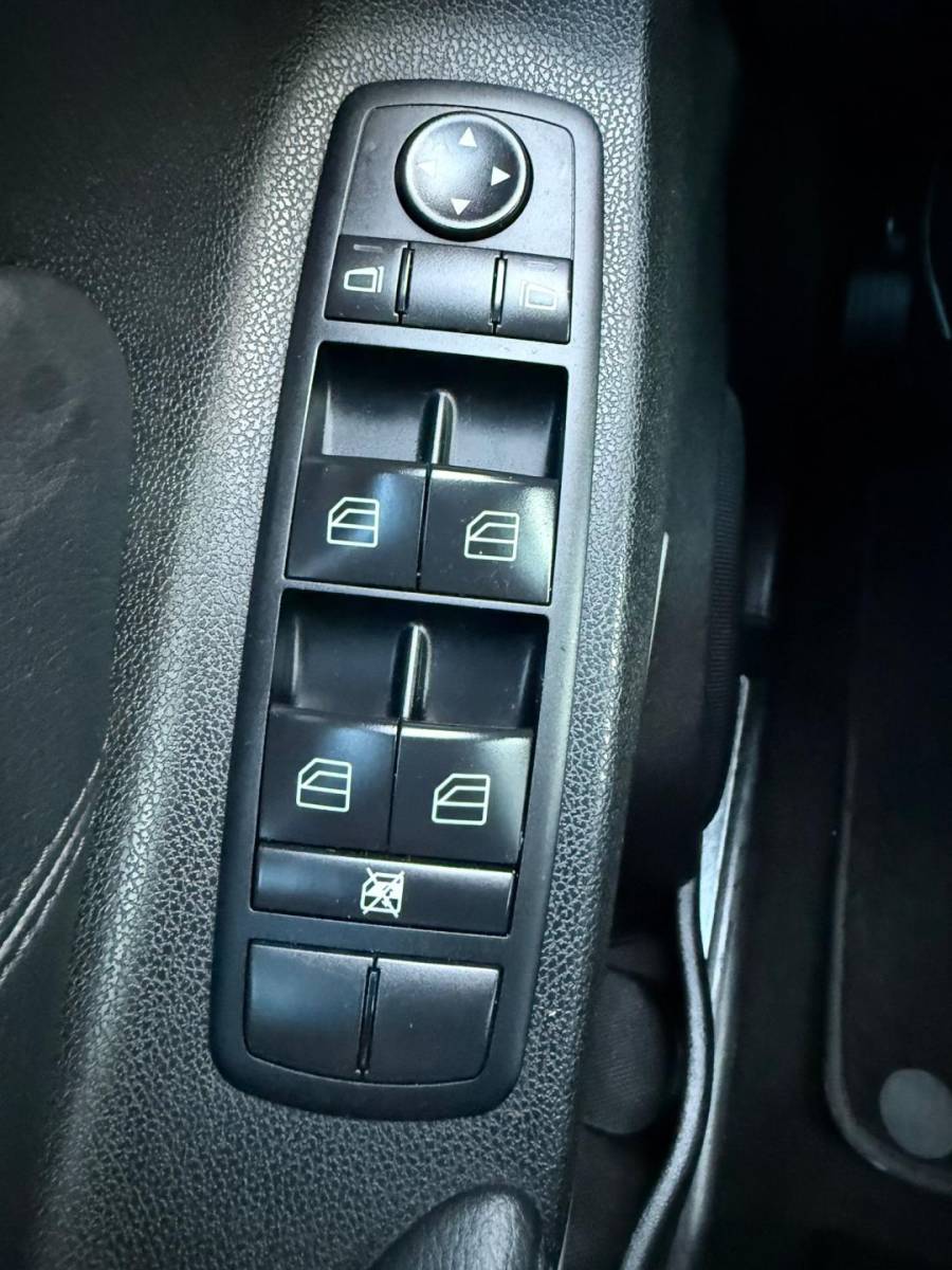 Mercedes-Benz M-Klasse Mercedes-Benz M-klasse 300 CDI BlueEFFICIENCY 4-Matic