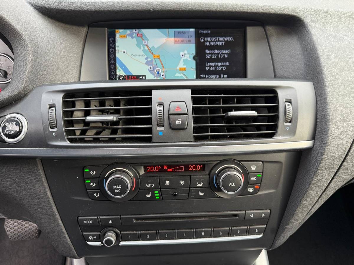 BMW X3 BMW X3 SDrive18d Chrome Line Edition – Leer – Navigatie