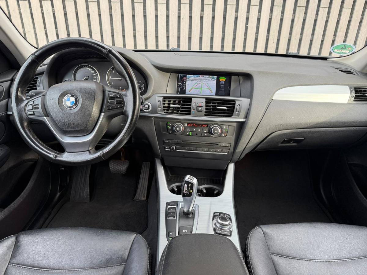 BMW X3 BMW X3 SDrive18d Chrome Line Edition – Leer – Navigatie