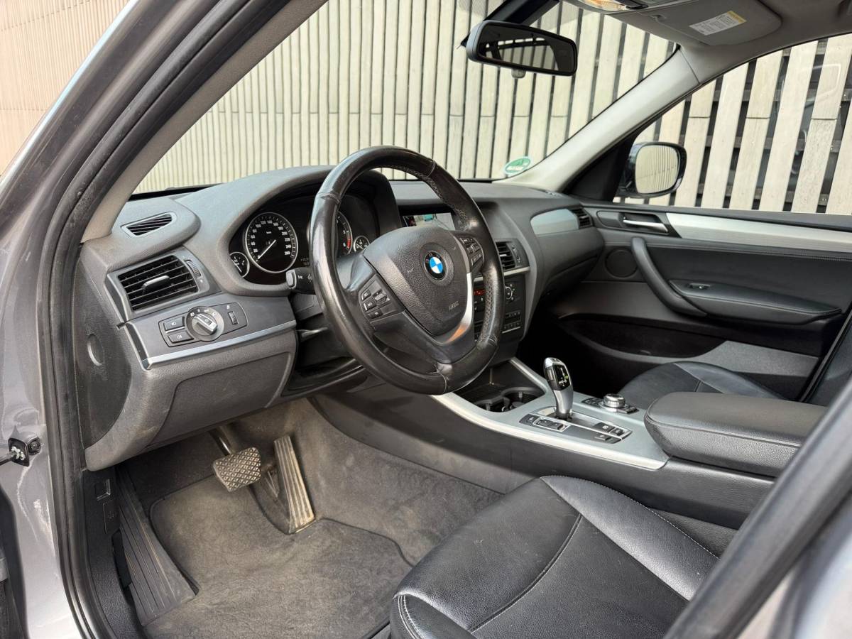 BMW X3 BMW X3 SDrive18d Chrome Line Edition – Leer – Navigatie