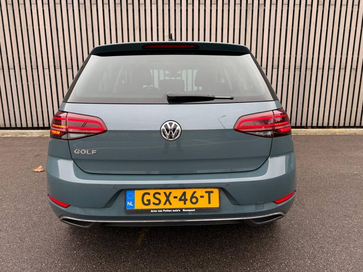 Volkswagen Golf Volkswagen GOLF 1.5 TSI Highline Business R / Panoramadak