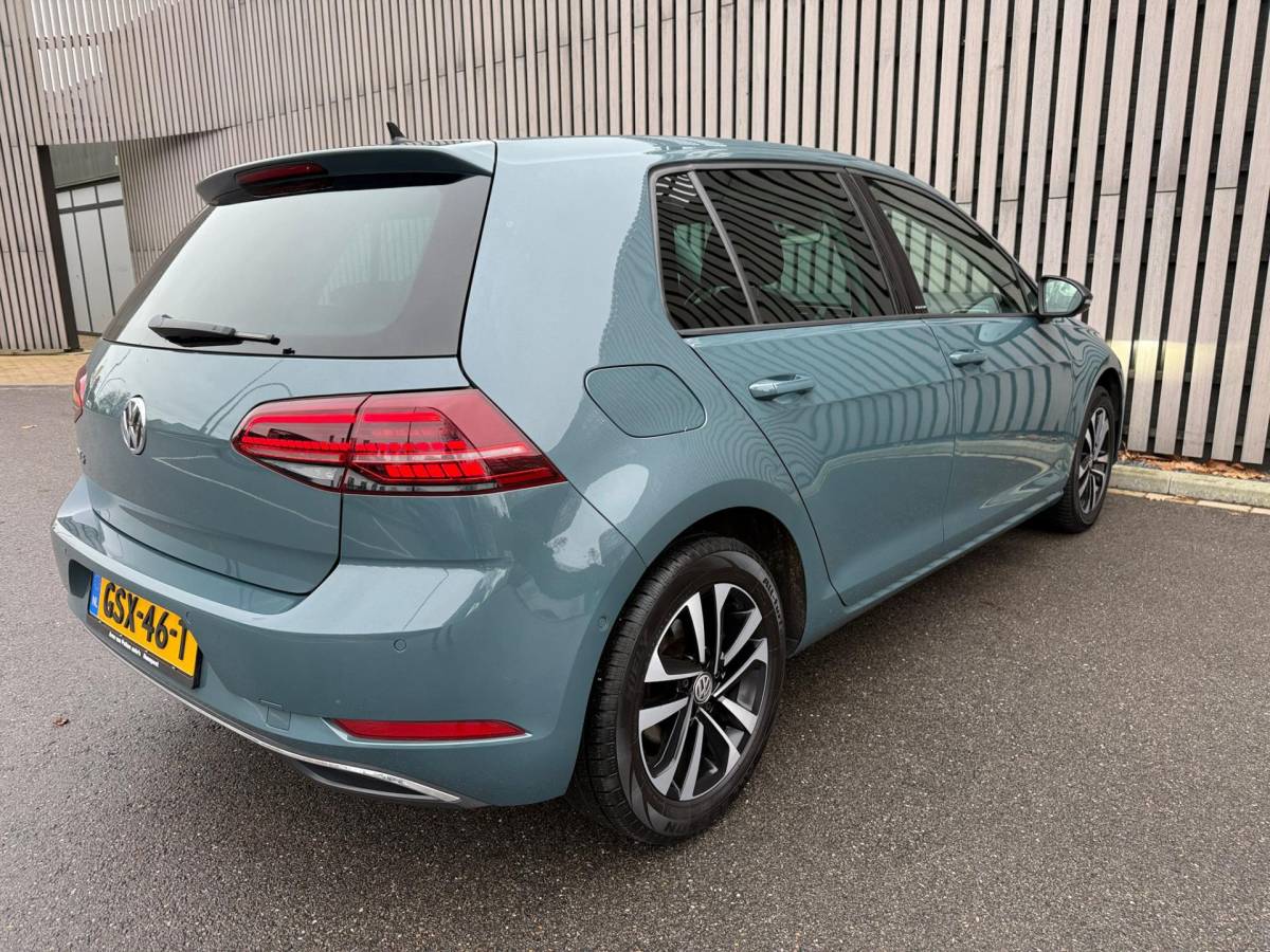 Volkswagen Golf Volkswagen GOLF 1.5 TSI Highline Business R / Panoramadak