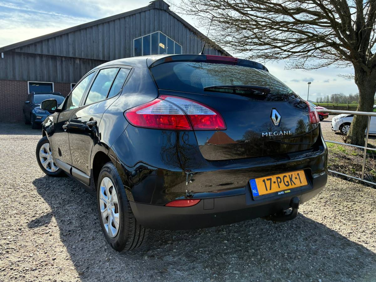 Renault Mégane Renault Mégane 1.6 Authentique | 66.000 NAP + Airco + Cruise nu € 6.975,-!!!