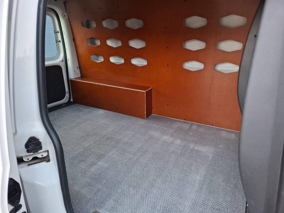 Volkswagen Caddy Volkswagen Caddy 2.0 TDI L2H1 BMT Maxi Trendline AUTOMAAT / NAVI / AIRCO / EURO 6