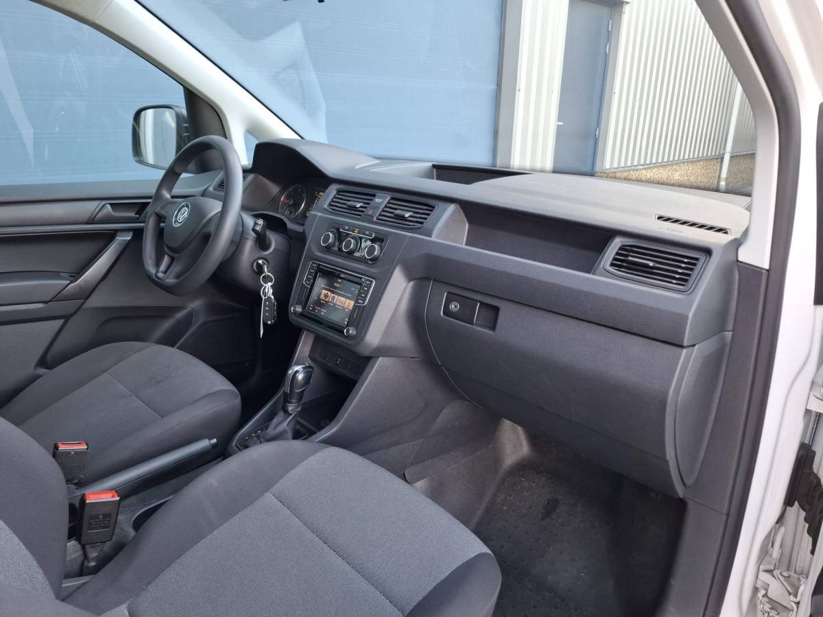 Volkswagen Caddy Volkswagen Caddy 2.0 TDI L2H1 BMT Maxi Trendline AUTOMAAT / NAVI / AIRCO / EURO 6