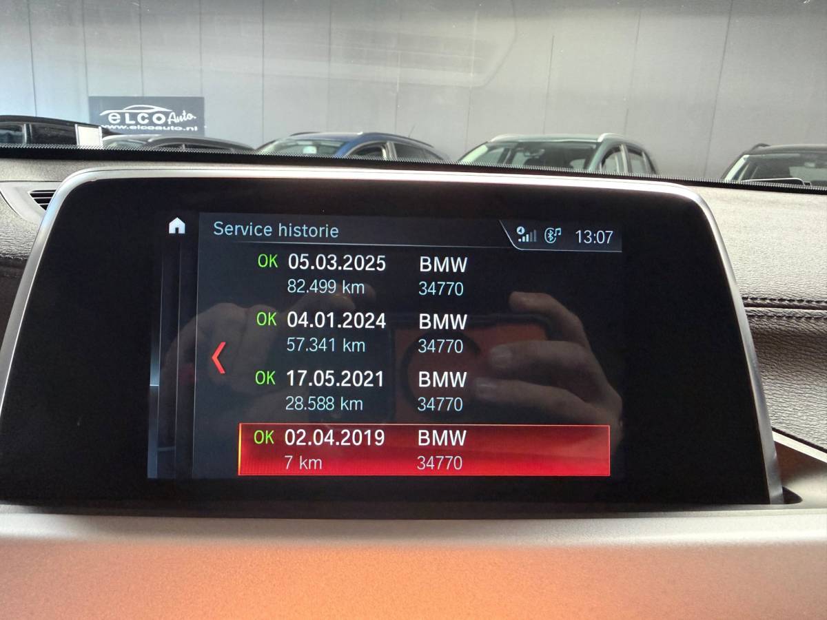 BMW X2 BMW X2 SDrive18i 140pk M-sport Executive /Pano