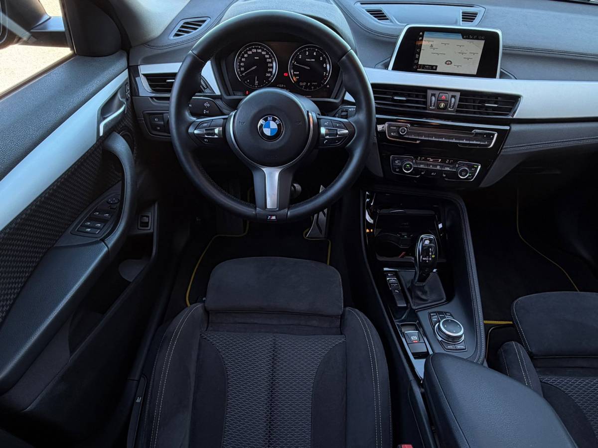 BMW X2 BMW X2 SDrive18i 140pk M-sport Executive /Pano