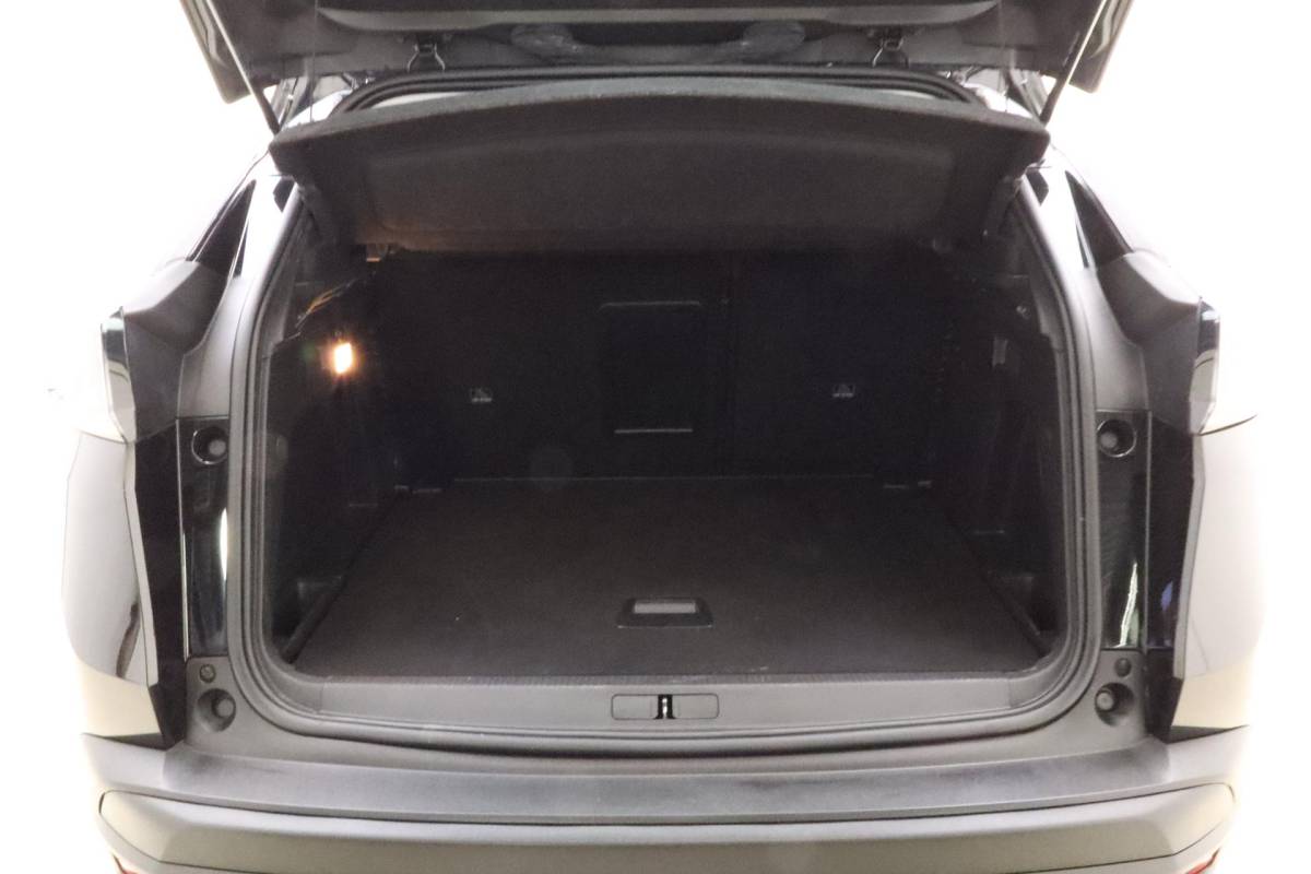 Peugeot 3008 Peugeot 3008 1.2 PureTech Blue Lease Active | Navigatie | Cruise Conrol | Parkeer Sensoren | Lichtmetalen Wielen | Camera