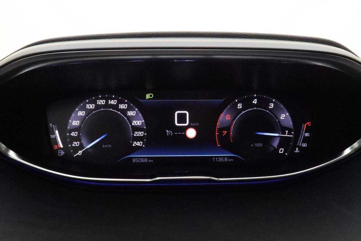 Peugeot 3008 Peugeot 3008 1.2 PureTech Blue Lease Active | Navigatie | Cruise Conrol | Parkeer Sensoren | Lichtmetalen Wielen | Camera