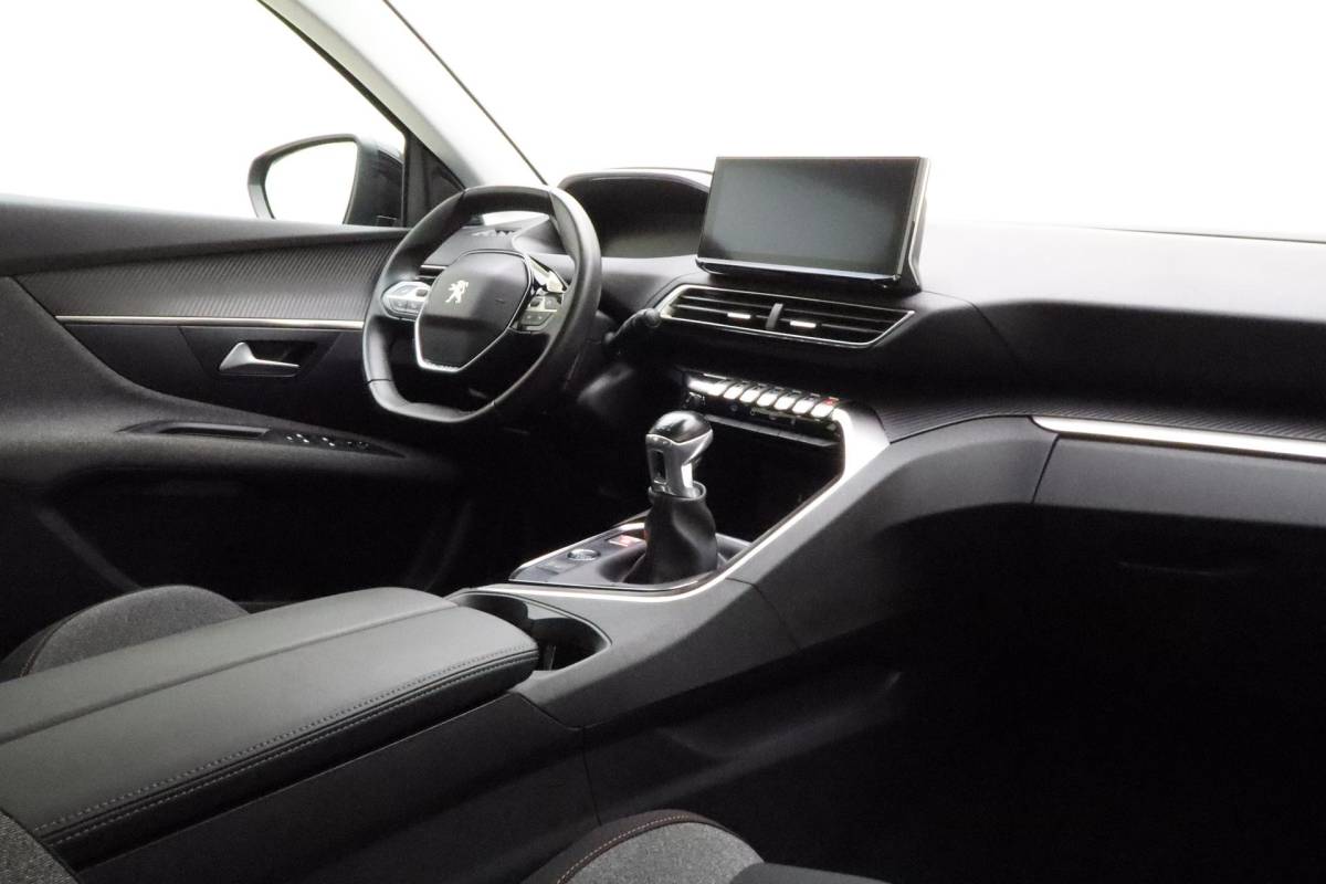 Peugeot 3008 Peugeot 3008 1.2 PureTech Blue Lease Active | Navigatie | Cruise Conrol | Parkeer Sensoren | Lichtmetalen Wielen | Camera