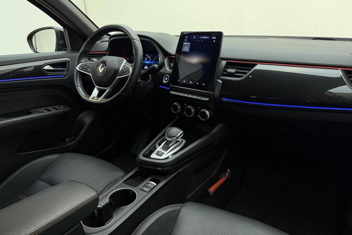 Renault Arkana Renault Arkana 1.6 E-Tech hybrid 145 E-Tech engineered |  Apple carplay/Android auto | Stoel + Stuurverwarming | Climate control | Alcantara |