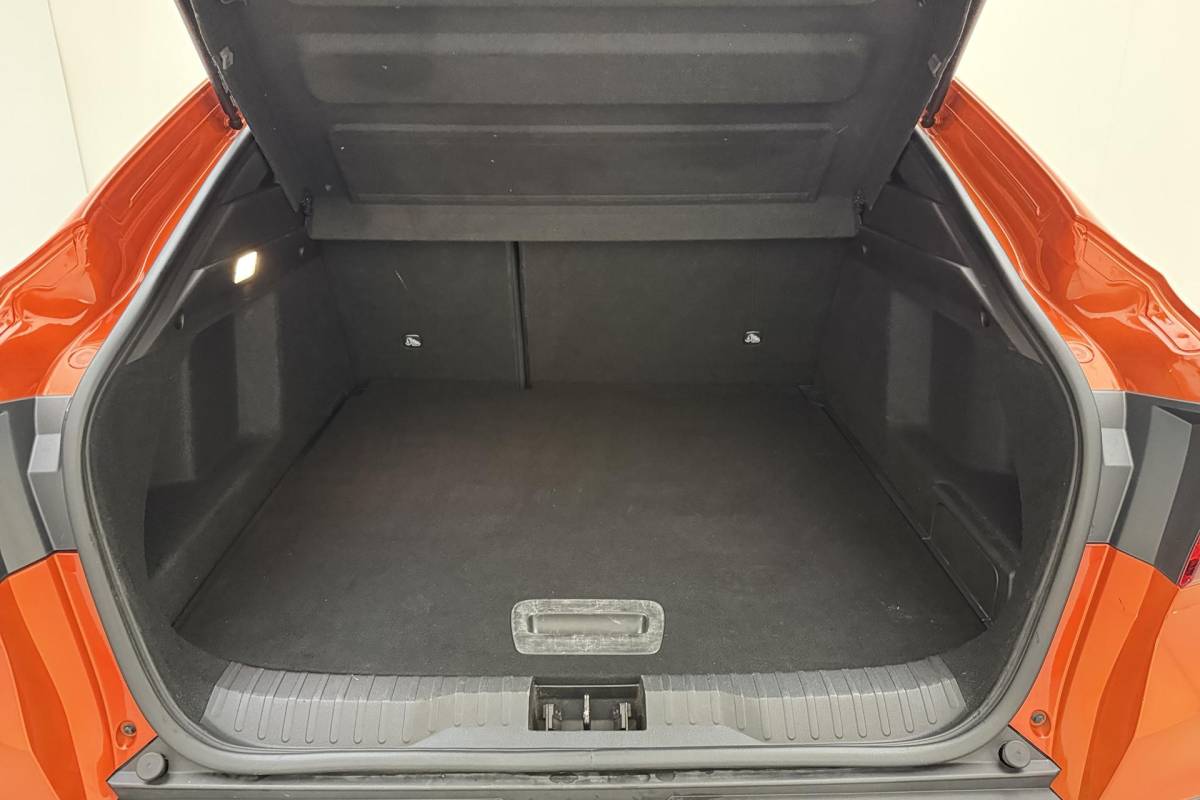 Renault Arkana Renault Arkana 1.6 E-Tech hybrid 145 E-Tech engineered |  Apple carplay/Android auto | Stoel + Stuurverwarming | Climate control | Alcantara |